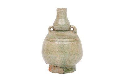 Lot 404 - A SMALL THAI SAWANKHALOK CELADON-GLAZED VASE