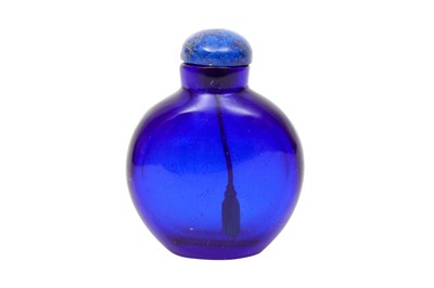 Lot 330 - A CHINESE DARK BLUE GLASS SNUFF BOTTLE