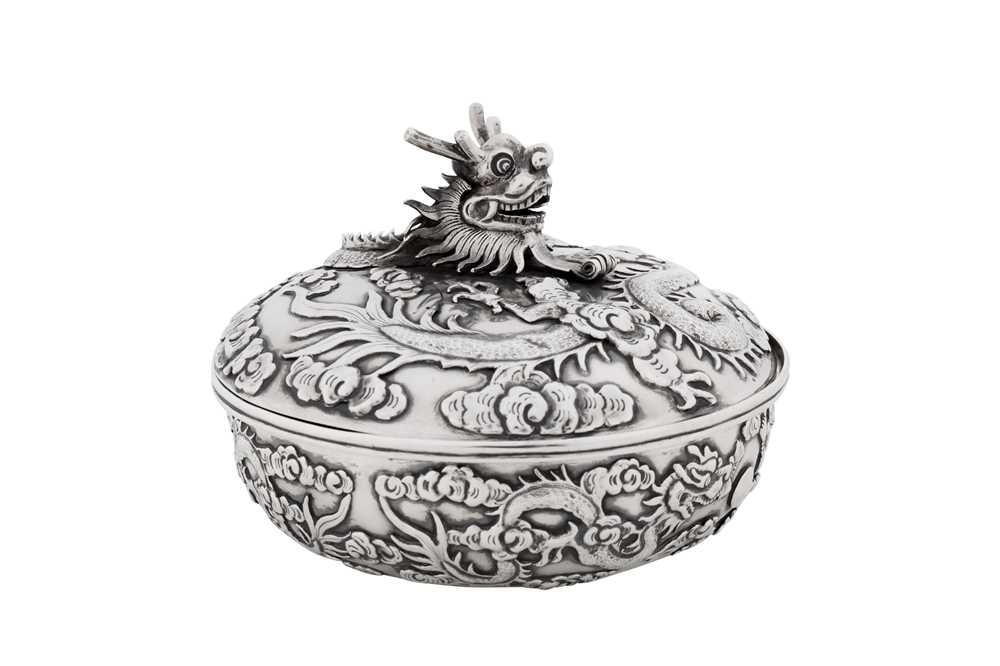 Lot 270 - A late 19th / early 20th century Chinese export silver covered bowl, Canton circa 1900, marked Bo, retailed by Wang Hing