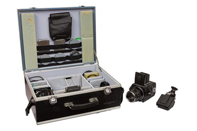 Lot 139 - A Hasselblad 503CXI Medium Format SLR Camera