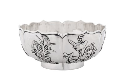 Lot 265 - An early 20th century Chinese export silver bowl, Canton circa 1910, marked Xie Chang, retailed by Wang Hing