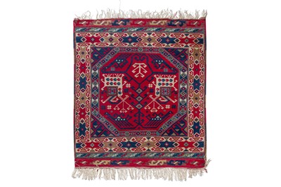 Lot 269 - A FINE TURKISH RUG