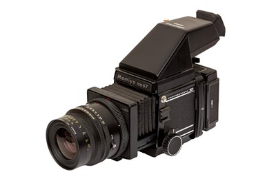 Lot 132 - A Mamiya RB67 Professional SD Medium Format SLR Camera Outfit