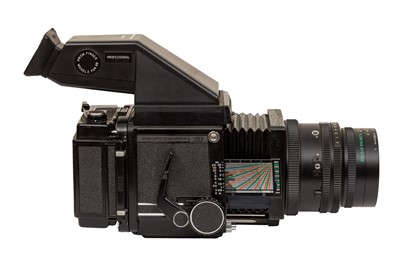 Lot 132 - A Mamiya RB67 Professional SD Medium Format SLR Camera Outfit