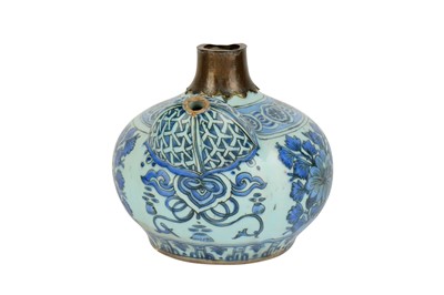 Lot 43 - A SAFAVID BLUE AND WHITE QALYAN