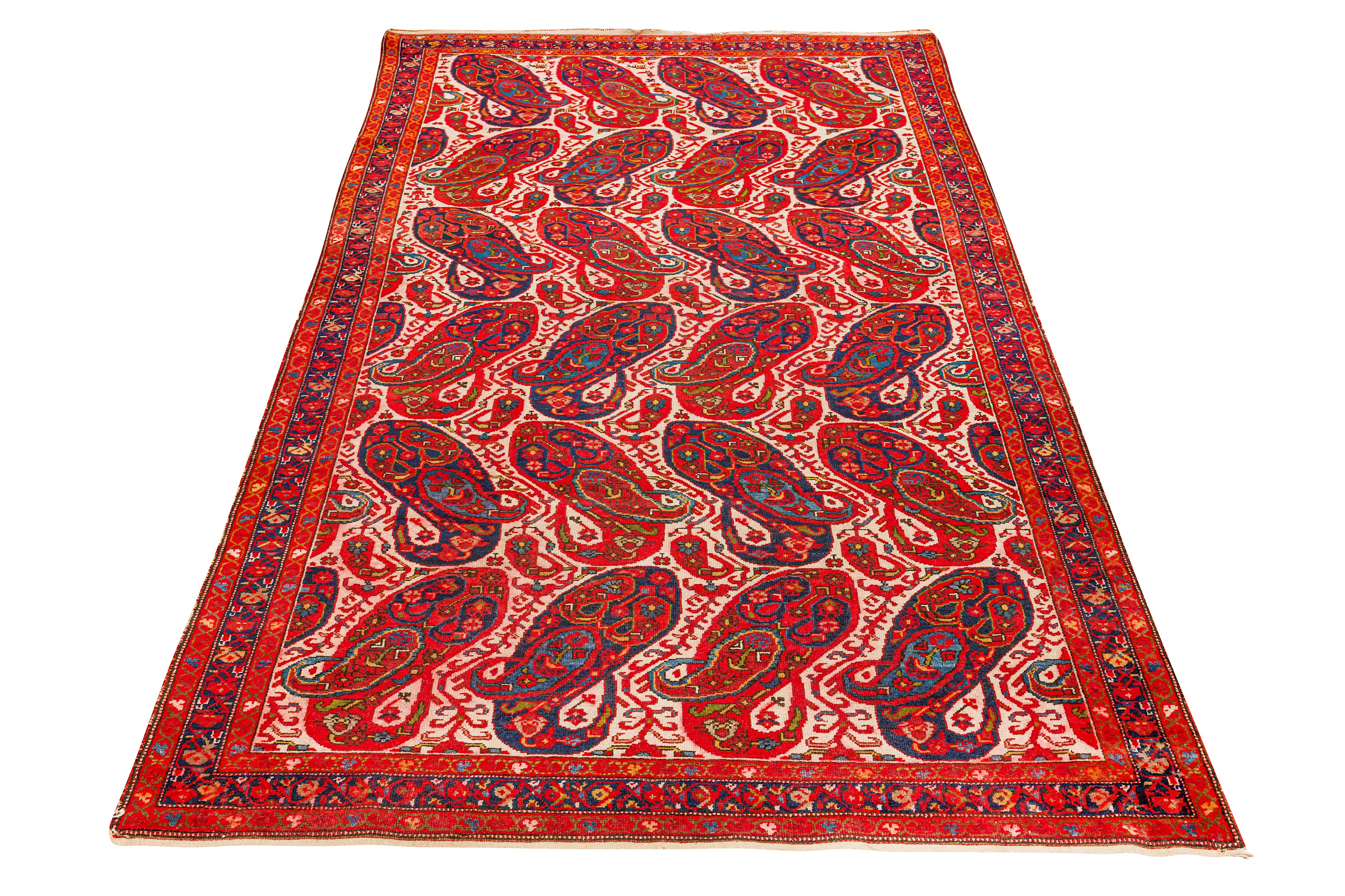 Lot 10 - AN ANTIQUE MALAYIR RUG, WEST PERSIA