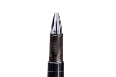Lot 184 - A MONTBLANC STARWALKER ROLLERBALL PEN