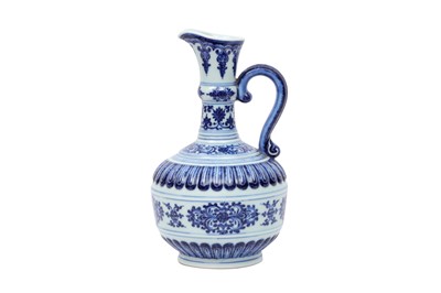 Lot 307 - A CHINESE BLUE AND WHITE 'LOTUS' EWER