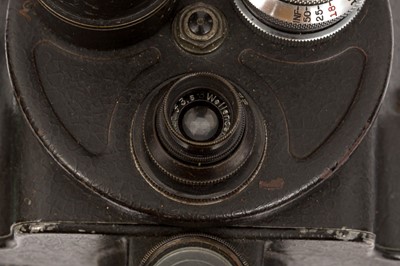 Lot 202 - A Bell & Howell 16mm Filmo Cine Camera Outfit