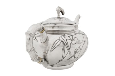 Lot 186 - An early 20th century Chinese export silver teapot, Shanghai circa 1920, marked Qi Chang, retailed by Sincere and Co of Shanghai, Hong Kong, Canton, and Nannin