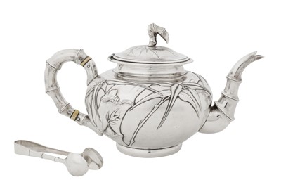 Lot 186 - An early 20th century Chinese export silver teapot, Shanghai circa 1920, marked Qi Chang, retailed by Sincere and Co of Shanghai, Hong Kong, Canton, and Nannin