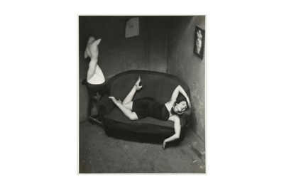 Lot 49 - André Kertész (1894-1985)