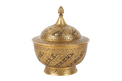 Lot 98 - A BRASS LIDDED BOWL