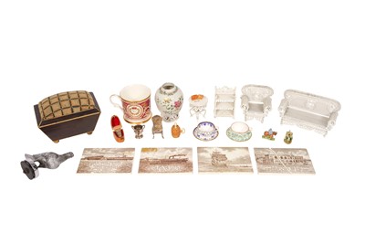 Lot 213 - A COLLECTION OF VARIOUS ITEMS