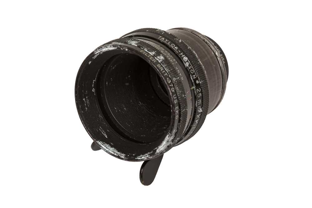 Lot 179 - A Taylor Hobson 25mm T2 f/1.8 Cooke Kinetal