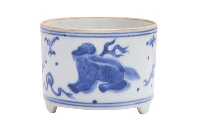 Lot 629 - A CHINESE BLUE AND WHITE 'MYTHICAL BEASTS' CENSER