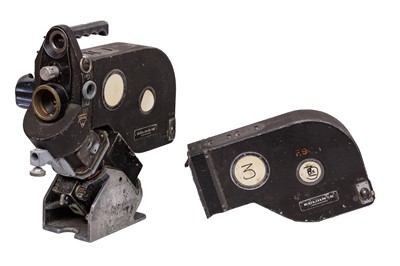 Lot 204 - An Eclair II 16mm Cine Camera