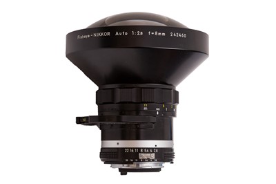 Lot 122 - A Nikon 8mm f/2.8 Fisheye-Nikkor Auto AIS Lens
