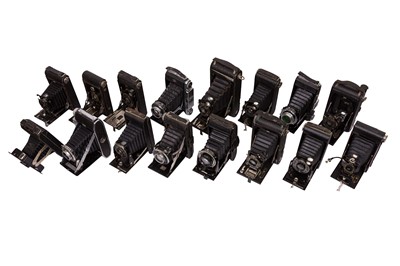 Lot 212 - A Large Collection of Folding Cameras