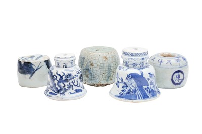 Lot 483 - A GROUP OF FIVE CHINESE BLUE AND WHITE INCENSE STICK HOLDERS