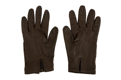 Lot 281 - Hermes Chocolate Brown Leather Kelly Lock Gloves