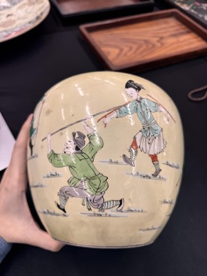 Lot 142 - A CHINESE FAMILLE-VERTE YELLOW-GROUND 'WARRIORS' JAR