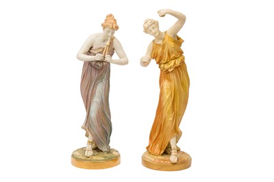 Lot 484 - A PAIR OF ROYAL WORCESTER BLUSH IVORY FIGURES, AFTER JAMES HADLEY