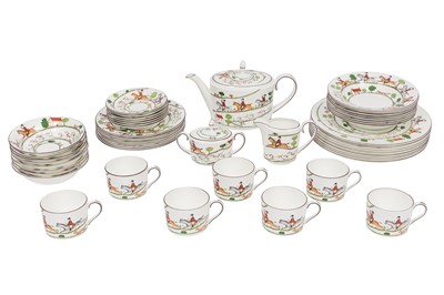 Lot 507 - A WEDGWOOD 'HUNTING SCENCES' BONE CHINA TEA AND DINNER SERVICE, LATE 20TH CENTURY