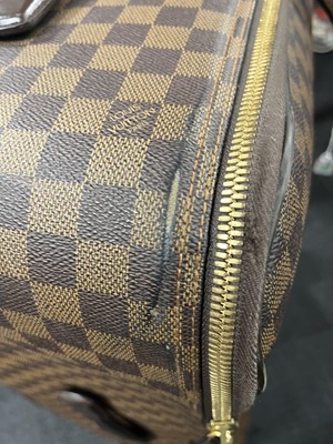 Lot 359 - LOUIS VUITTON, PARIS