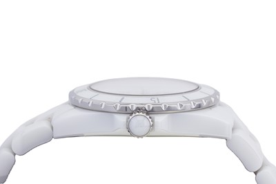 Lot 95 - Chanel 'J12' Automatic Bracelet Watch