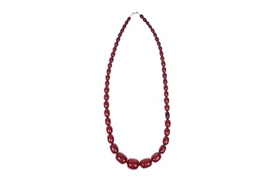 Lot 53 - A VINTAGE CHERRY BAKELITE NECKLACE