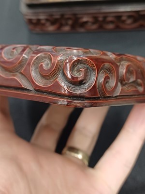 Lot 467 - A JAPANESE 'GURI' LACQUER BOX AND COVER