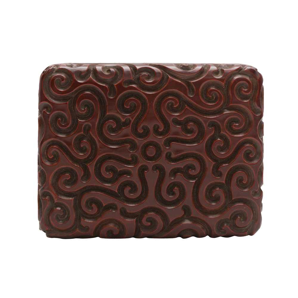 Lot 31 - A Japanese guri-bori lacquer box and cover, Meiji period