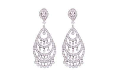 Lot 126 - A PAIR OF DIAMOND CHANDELIER EARRINGS