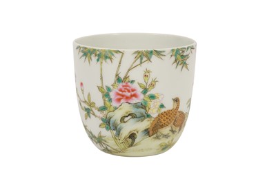 Lot 299 - A CHINESE FAMILLE-ROSE 'QUAILS' CUP