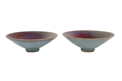 Lot 302 - A PAIR OF CHINESE JUN WARE POTTERY BOWLS