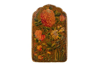 Lot 127 - A LACQUERED PAPIER-MÂCHÉ MIRROR CASE