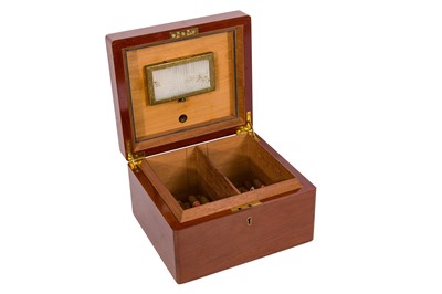 Lot 192 - A DUNHILL HUMIDOR CONTAINING TWENTY-FIVE CUBAN CIGARS