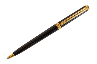 Lot 150 - A MONTBLANC NOBLESSE OBLIGE BALLPOINT PEN