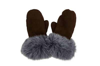 Lot 277 - De Nicola Brown Shearling Mittens - Size OS