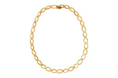 Lot 212 - CHAUMET Ι A GOLD NECKLACE, CIRCA 1971