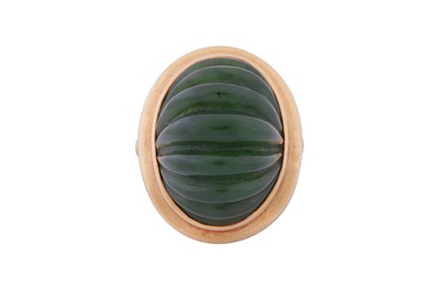 Lot 268 - A JADE BOMBÉ RING