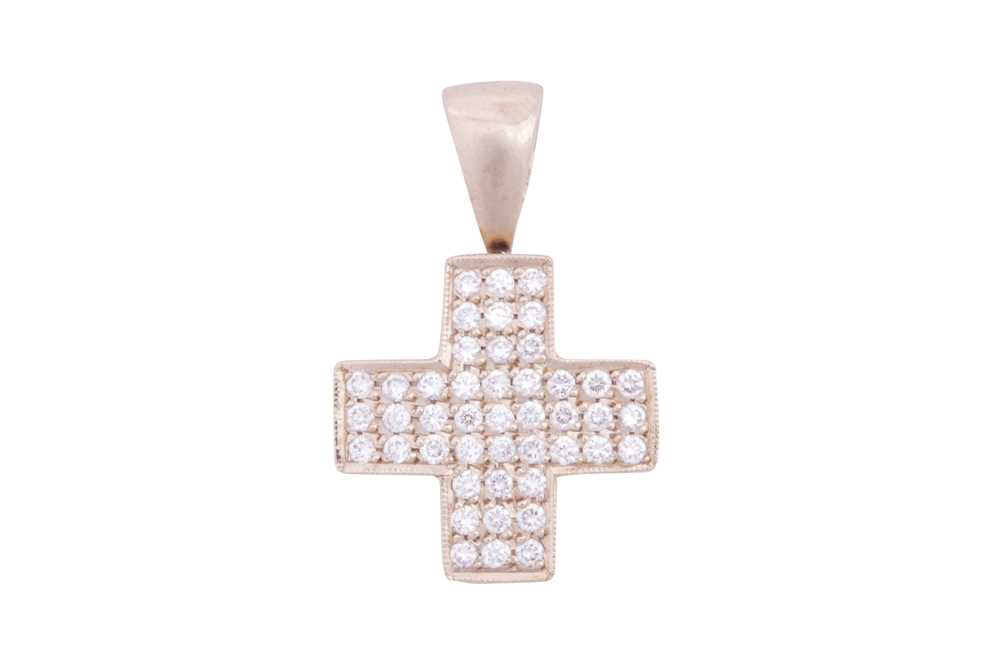 Lot 133 - A SQUARE CROSS DIAMOND PENDANT