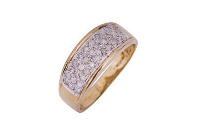 Lot 18 - A DIAMOND RING