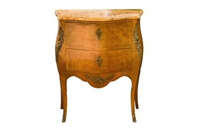 Lot 348 - A FRENCH LOUIS XV STYLE PARQUETRY INLAID BOMBE COMMODE, EARLY 20TH CENTURY