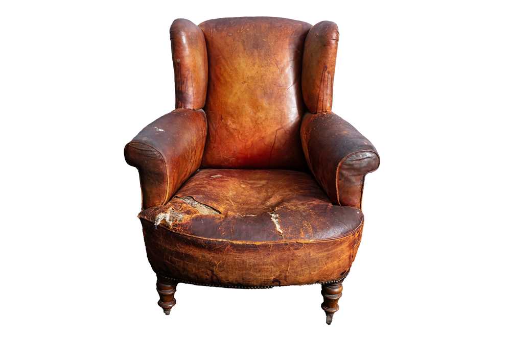 Lot 367 - A GEORGIAN WINGBACK ARMCHAIR