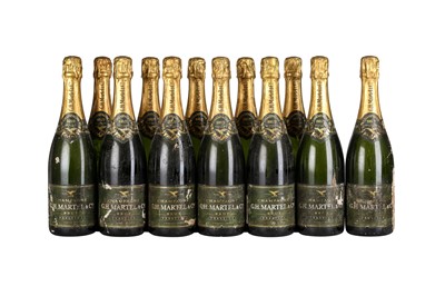 Lot 9 - CHAMPAGNE NV G H MARTEL 12x75cl