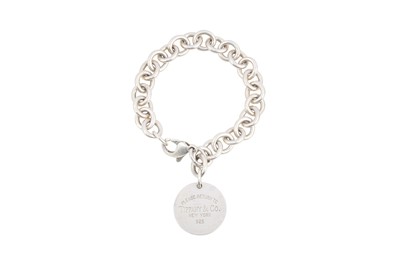 Lot 446 - Tiffany & Co Silver 'Return to Tiffany' Round Tag Bracelet