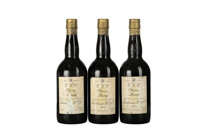 Lot 292 - SPAIN SHERRY SANDEMAN VVO OLOROSSO SHERRY MAGNUM 3x1.5l