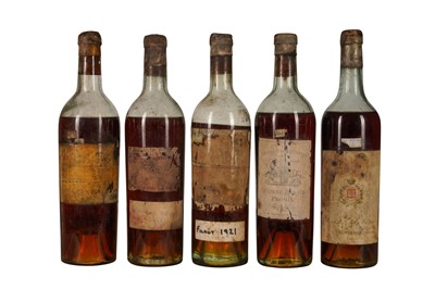 Lot 121 - BORDEAUX, SWEET WHITE 1921 - 1928 VINTAGES SAUTERNES 5x75cl